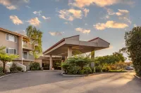 Best Western Plus Garden Court Inn Hotels in der Nähe von Unitek College Fremont Campus