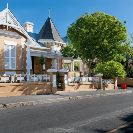 Ashanti Gardens Guesthouse Отели рядом с достопримечательностью «Гарденс»