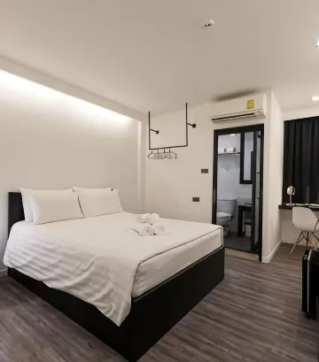 ห้องซูพีเรียร์ เตียงใหญ่ 1 เตียง