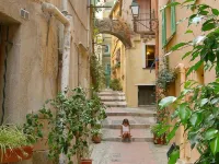 NEW! 2 Pieces Design, Downtown, 200 m beaches, air conditioned Hotels near Port de Menton Garavan