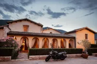 Ex Convento Santa Croce-Country Resort Hotels in Scheggino