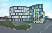 HomeBridge Hotel Apartments Hotels near متنزه جوبوستان الوطني