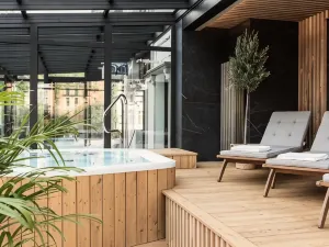 克里斯蒂娜公寓酒店