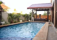Al - Minhaj Service Apartments - Kolam Renang