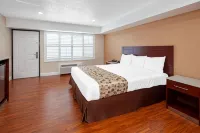 Travelodge by Wyndham Harbor City Hotel a San Pedro