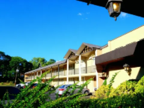 奈阿克西門旅館 奈阿克住宿飯店