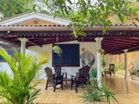 Damith Tourist Inn