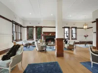 더 로버트슨 호텔