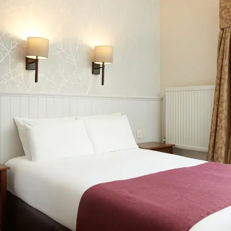 Lamb Hotel by Greene King Inns