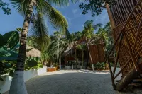Eco Bañitas Tulum - 2 ดาว