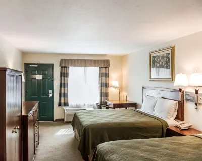 Econo Lodge Hotels in Monticello