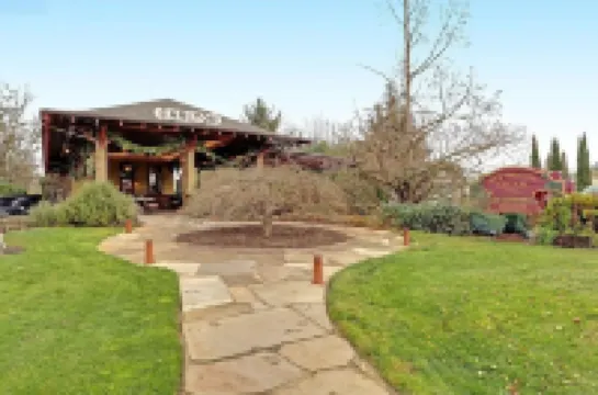 All New! Maison Monroe in Carlton Hotels in Carlton