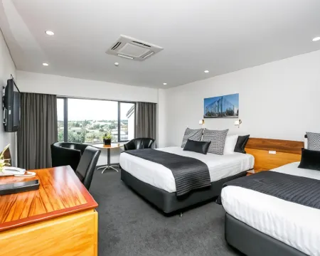 Plymouth International Hotels in New Plymouth