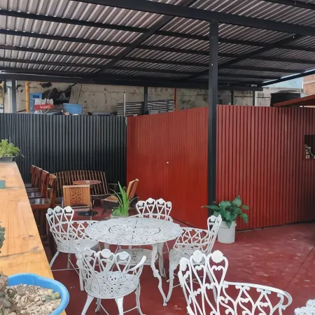 Royal Palace Hostal