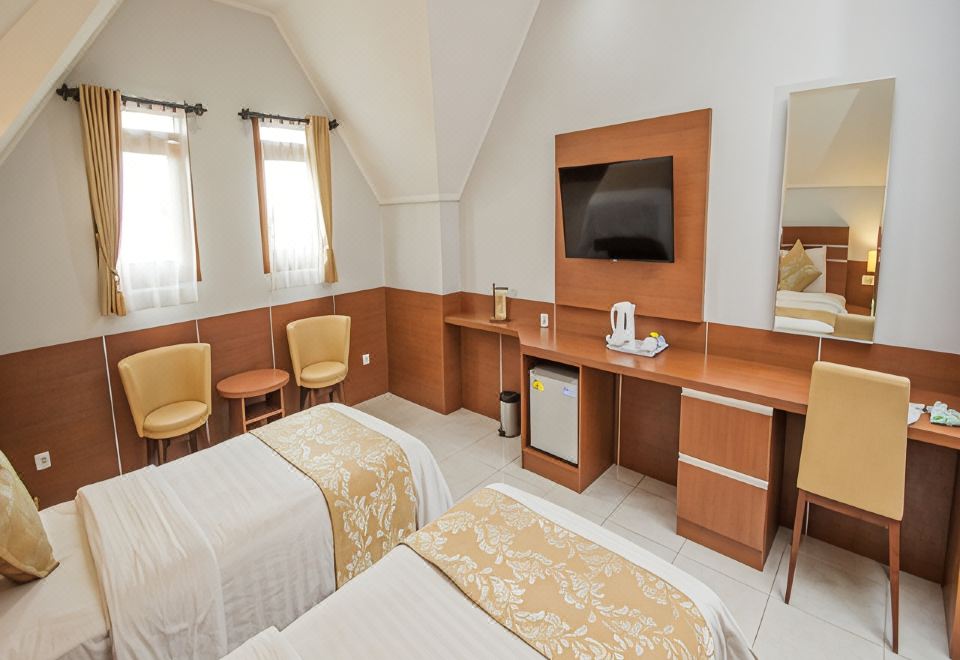 1. 아하디앗 호텔 ..