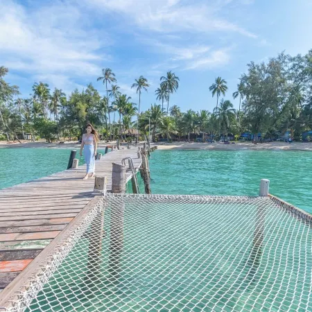 Seafar Resort