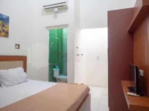 Homestay Babussalam Rungkut Mitra RedDoorz Hotels in Rungkut