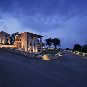 Menalia Villas & Suites KTIMA KOUMPOURI