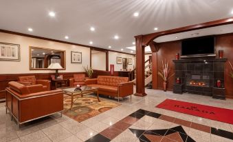 Ramada by Wyndham Albert Lea