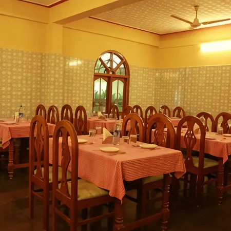 Lake Palace Family Resort Kumarakom