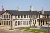 The Confluence Hotel Hotels in 