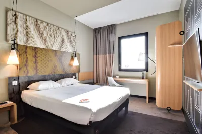 Ibis Niort Est Mendès France Hotels near Les Bassins Botaniques