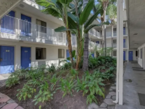 Motel 6 Bellflower, CA - Los Angeles Hotels in Bellflower