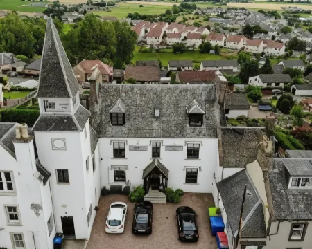 The Tower Gastro Pub & Apartments Hotels in Crieff