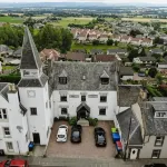 The Tower Gastro Pub & Apartments - bar