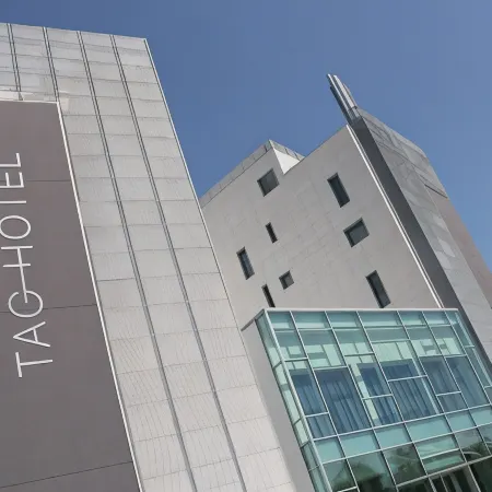 Tag Hotel