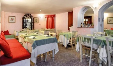 Colonna Palace Hotel Mediterraneo Отели в г. Монти