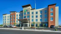 Holiday Inn Express & Suites Ridgecrest - China Lake
