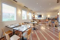 Gran Hotel Los Angeles - breakfast
