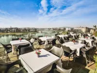Hotel Pod Wawelem Các khách sạn gần Tiếng gầm