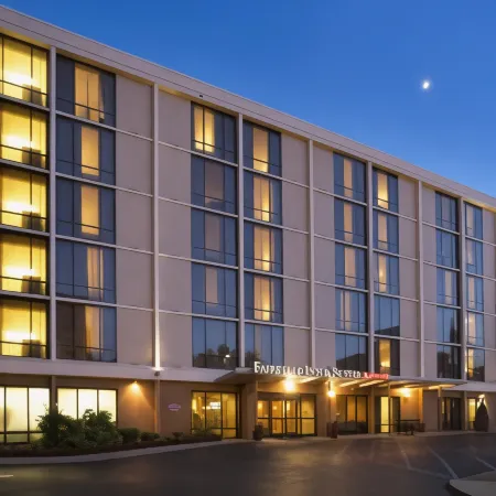 Fairfield Inn & Suites Louisville Downtown Отели рядом с достопримечательностью «Мохаммед Али-центр»