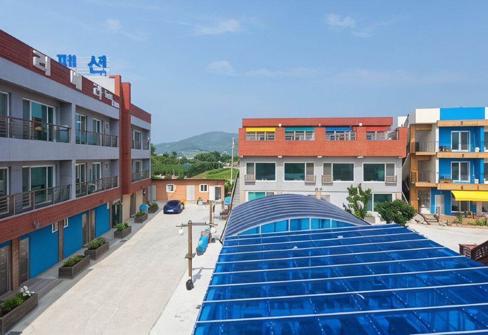 완도 뉴리베라펜션 외부 야경 이미지