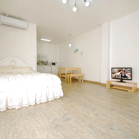Gangneung Tyche House Pension Отели рядом с достопримечательностью «Музей Тэгваллён»