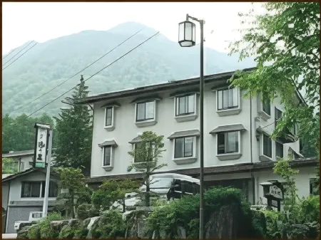 Sanso Yunosato Отели рядом с достопримечательностью «Падение Хираю»