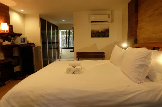 ห้องพักชั้นล่าง(เตียงคิงไซส์)