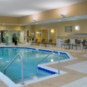 ホームウッド スイーツ バイ ヒルトン マディソン ウエスト