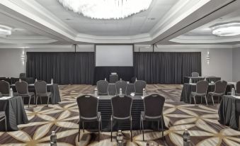 DoubleTree by Hilton Hotel Wichita Airport