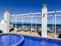 MR. Mar Suites Hotels near Cochoa Beach