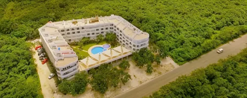 Beautifully Decorated Santorini Inspired Studio