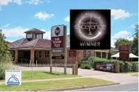 Best Western Plus All Settlers Motor Inn Hotel di Hillvue