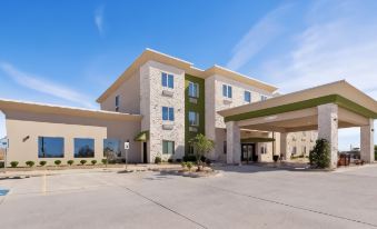 Best Western Lindsay Inn  Suites