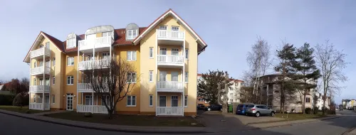Bright renovated apartment 350m to the beach