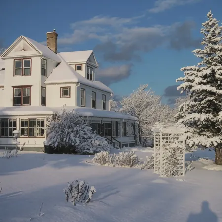 Harbourview Inn