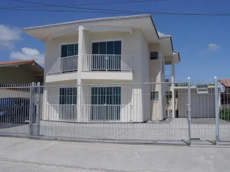 Studio Morro Das Pedras Отели рядом с достопримечательностью «Lagoinha do Leste»