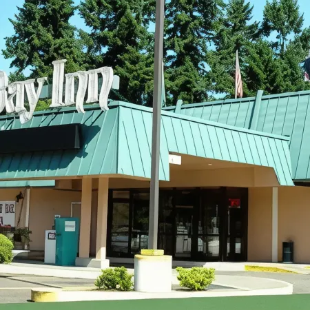 Oyster Bay Inn & Suites