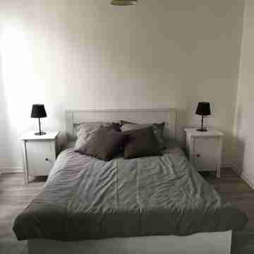 City Center Apartment Parking Rooms